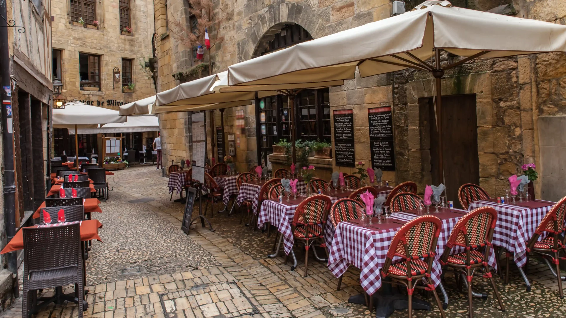 Dégustation de la cuisine Périgourdine lors de votre séjour à Sarlat.